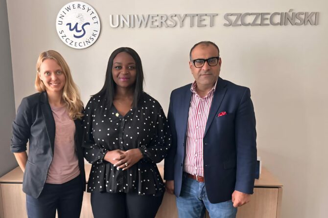 Wizyta dr Elizabeth Coker-Farrell z Concordia University of Edmonton w Kanadzie