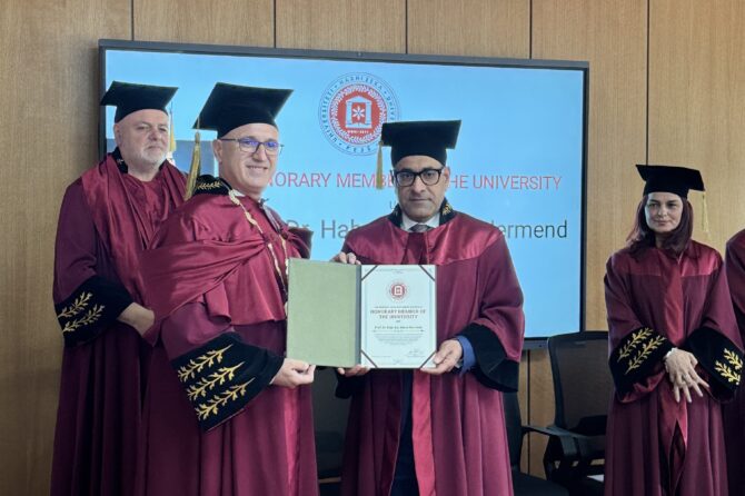 Prof. Kesra Nermend uhonorowany tytułem „Honorary Member of the University”